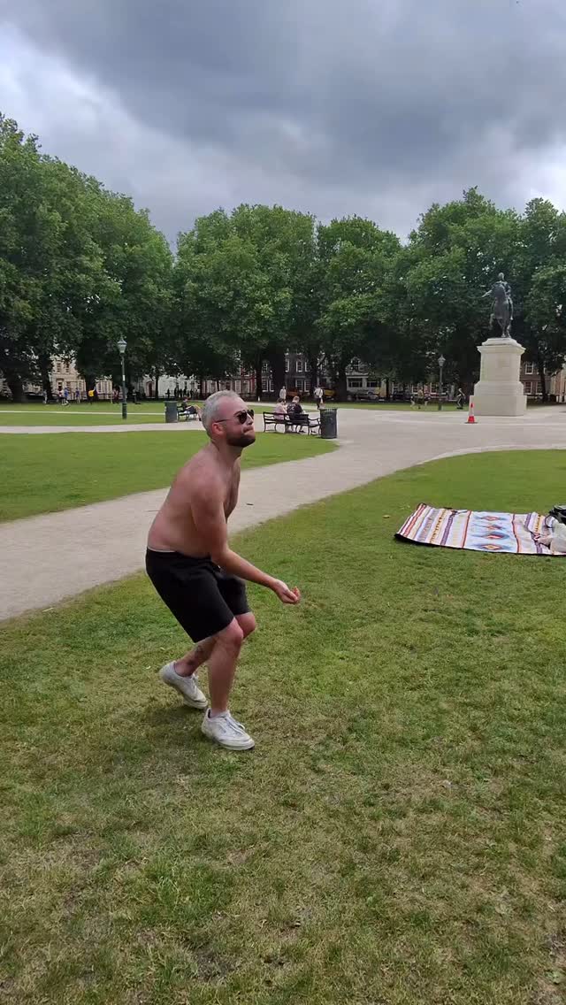 Catch so clean you dap up the enemy ๐๐ค๐ผ
New event dates coming soon for the final events of summer between now and the end of August ๐๐ผ
#dyeislife #beerdie #dye #sports #drinking #games #university #students #socials #unisocials #drinkinggames #freshers #beerpong #beer #events #stag-do #summer #outdoorgames