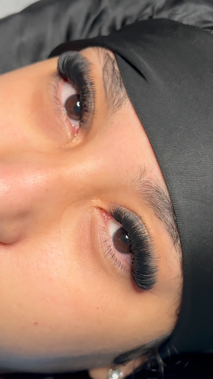 ❤️❤️
#jaxlashes #ombrepowderbrows #lashextensions #lashsupply #duvallashes #lashsupplies