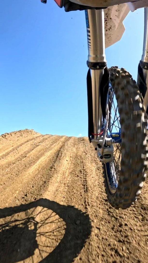 @gopro #hero12black #hero12
240fps 1/8 speed is awesome.
@foxraceway #foxraceway
#motocrossmetrics #ktm #ktmusa #suspension