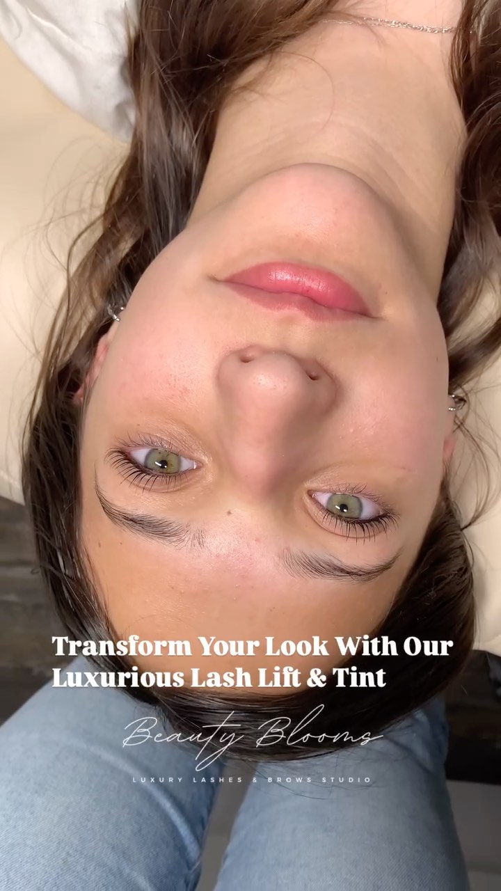 Say goodbye to mascara and hello to effortlessly beauty with our luxurious lash lift & tint service!
Enhance your natural lashes with a flattering lift and curl that lasts weeks.
✨Benefits of a Lash Lift :
✨- Customize Lash design to suit your unique eye shape
✨- No need for mascara or lash curlers
✨- Last typically 6-8 weeks
✨- Natural Look enhance your natural lashes
.
.
.
.
#lashlift #steinbachlashes
#inleilashfiller #inlelashlift #inlelashes #hybridgeldye #hybriddyebrows #hybriddye #bronsun #bronsundye #bronsunbrows #bronsun #browlamination #inleibrowlaminaton
#beautybloomstudio #steinbachlashartist #steinbachlashes #smallbusinessowner