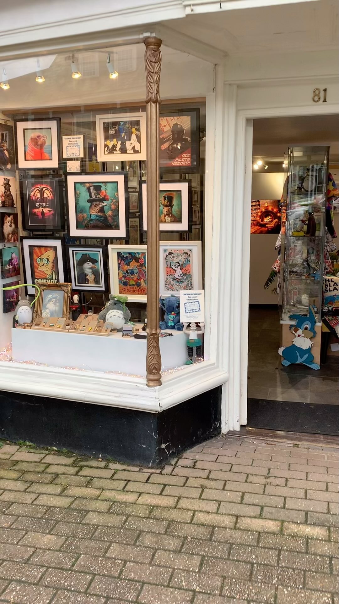 A Christmas walk around. There are plenty fun, unique gifts🌟🎁🎄#totoro #totoroart #animatıonart # cartoonart #thesimpsponsart #aiart #animalsinhats #dodos #honiton