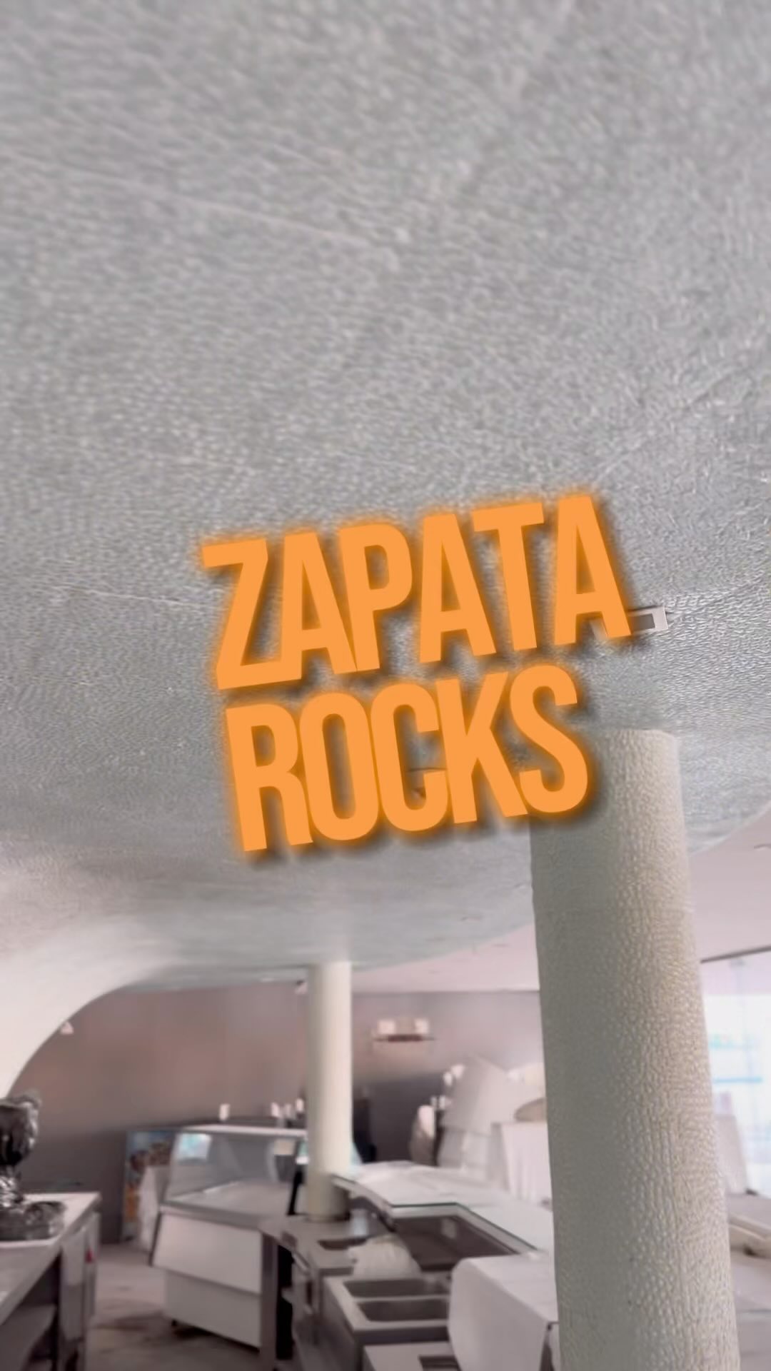 Primera parte de proceso #zapatarock # microcemento #hechoamano #déco #decoaddict #casa
#piedraartificial #obra #concreto #artificialstonez
#decorhome #mortero #decora