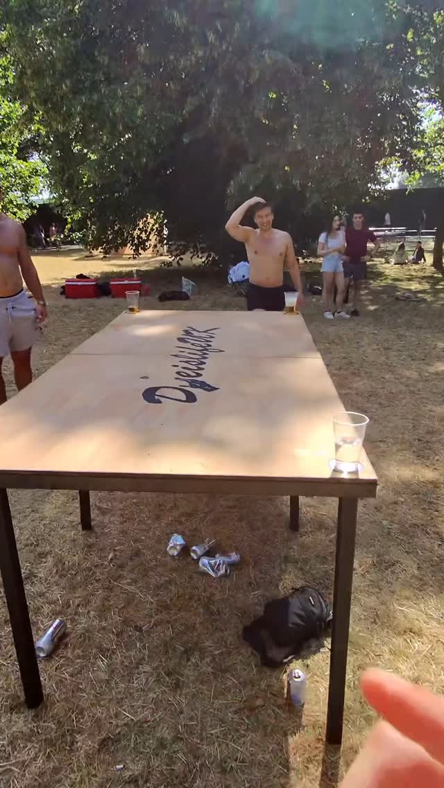 A very sunny Fifa from the London event on Saturday ๐
Shout-out to everyone who pulled up even with all the festivities going on!! ๐๐ผ
Next event - Bournemouth July 12th - See you there people ๐
#dyeislife #beerdie #dye #sports #drinking #games #university #students #socials #unisocials #drinkinggames #freshers #beerpong #beer #events #stag-do #summer #outdoorgames