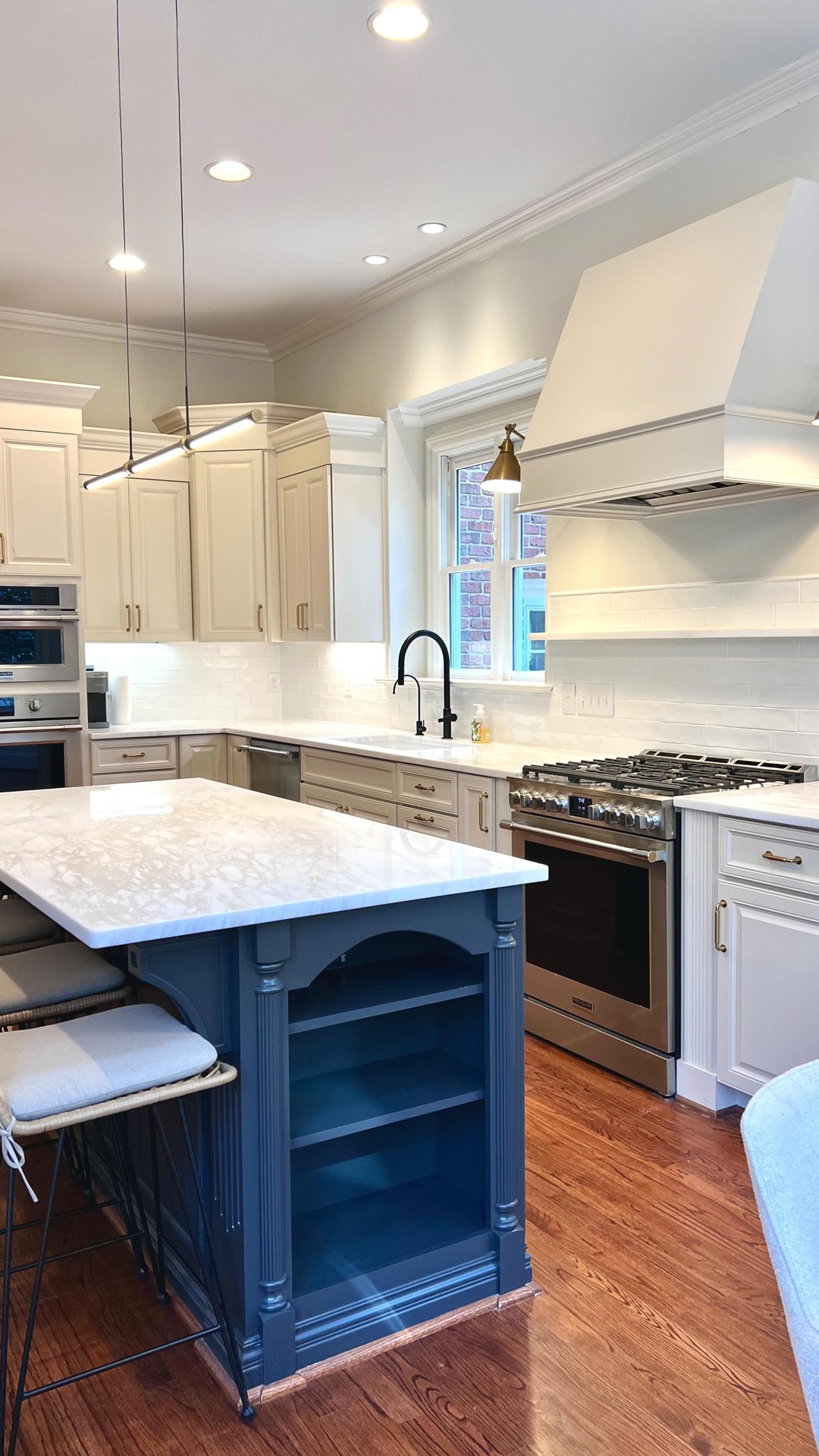 No gatekeeping here!
I’m not sure white will ever go out of style.
We love this tile from @thetileshop
We also love love working with @thetileshop for our renovation projects. Helpful staff, great selection, and quality products for all budgets.
What do you think? Comment below!
Save for future reference!
Give us a follow to see more design and construction tips