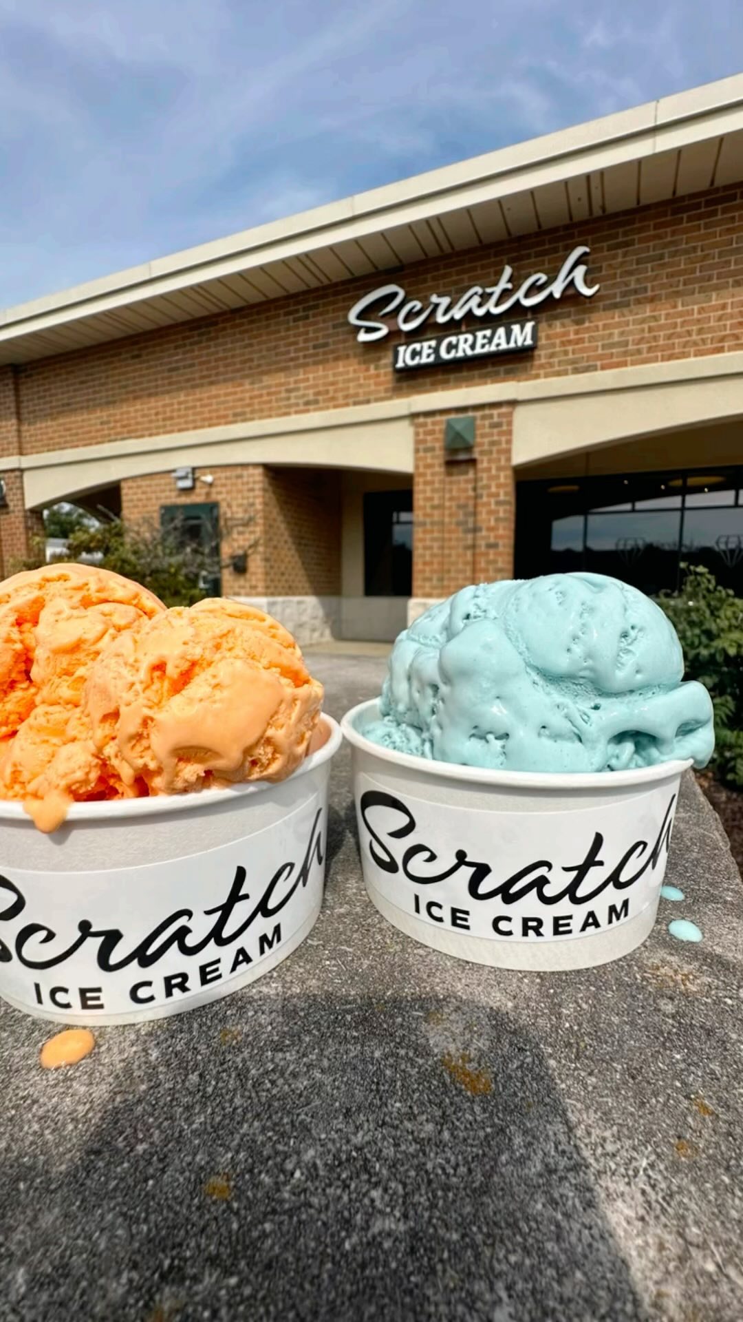 This warm weather is still giving summer vibes! 🩵🧡🩵🧡🌞🕶️
About ten more days until fall.
Stop by and enjoy the last of our summer flavors before we start rolling out our autumn flavors!