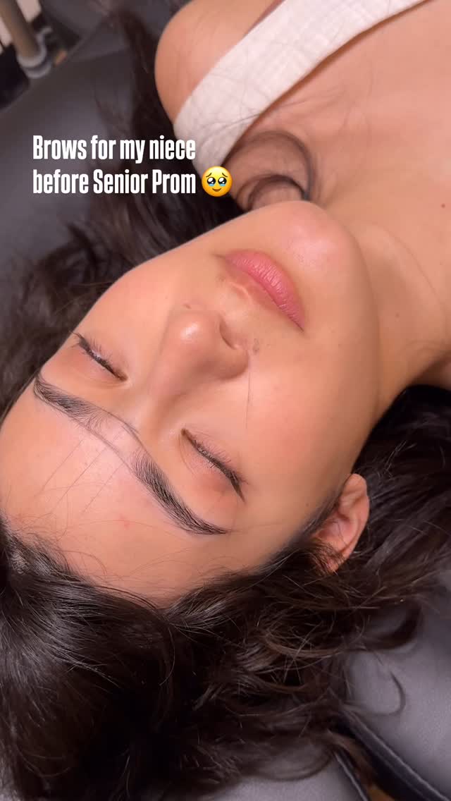 Brows for my beautiful niece for her Senior Prom
#seattlebrows #seniorprom #prommakeup #prom #westseattle #seattlebeauty #seattle