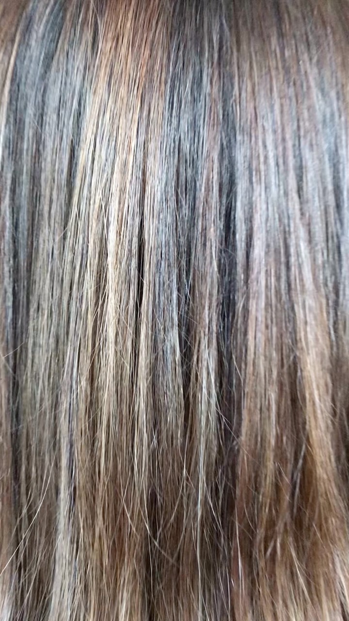 Ash-caramel 🍮😍
.
.
#hairreels #hairbeforeandafter #hairglamvideos #babylightsandbalayage #caramelhighlights #reelsinstagram #ighairgoals
#balayageartists #hairvideos
#hairsalonlondon #kingscross #haircolourstudiokingscross
#colourtouch #colourtouchwella #wellahairuk #lisapmilano