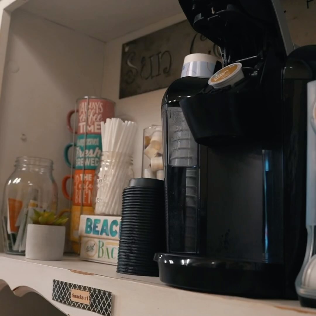 Bronze, glow, repeat🤍☀️🌻
•
•
•
Come get an amazing airbrush and walk out feeling like a bronzed queen👑🤍
#SprayTan #TanningLife #BronzedGlow #SunKissed #TanningTips #GlowingSkin #TanGoals #FlawlessTan #TanSkin #TanningProducts #HydratedSkin #TanningRoutine #TanAndGlow #GoldenTan #BronzedBeauty