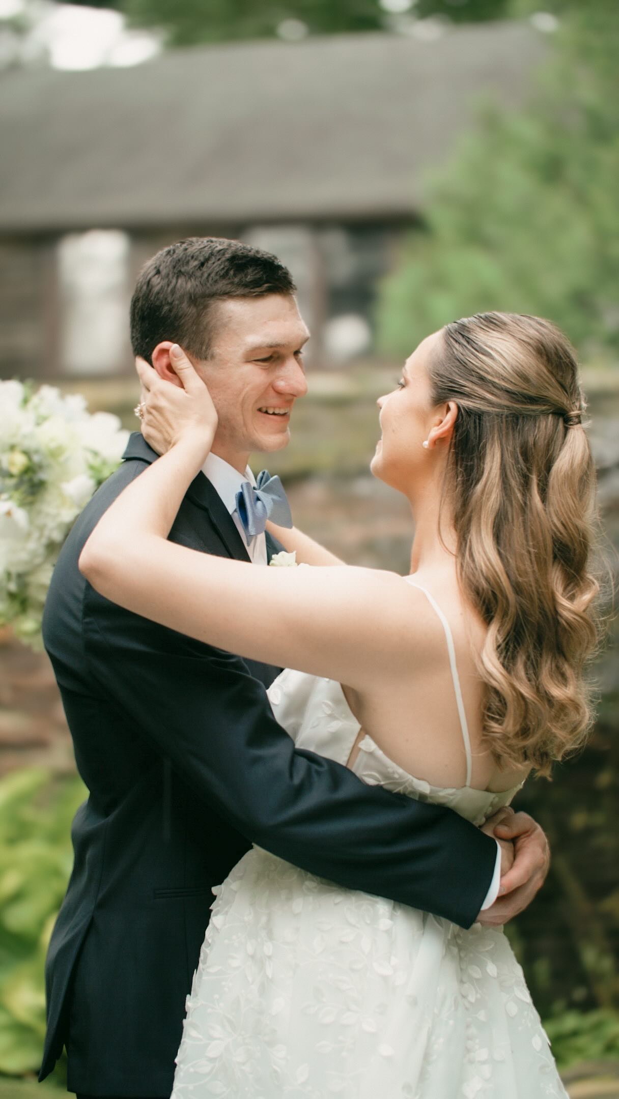 ✨⛵️A gorgeous day in Harbor Beach with the sweetest couple! So many beautiful views, details and a little rain for luck! 🥂
Planning & Design: @marissadaniellaevents
Photographer: @zacheraphoto
Videography: @sightandsoundvideography
Venue: Harbor Beach - Private Property
Bar Service: @theminibardetroit
Florist: @jcostellodesigns
Ceremony Musicians: @whitepinesentertainment
Band: @chateauband__
Hair & Makeup: @chaistudios_
Day-of Stationery: @madeandtrue
Invitations: @margauxpaperie
Rentals: @modernlyevents
Linens: @bbj @nuagedesignsinc