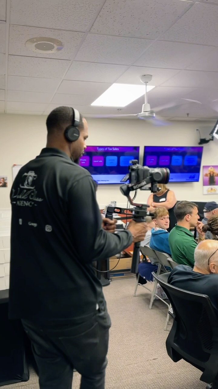 Why do I do what I do? BTS of this weekend’s event with Larry Steinhouse called Money Hacks. I had the pleasure of creating the ads for this event and watching it sell out, seeing my client happy and excited and seeing the attendees get value and love the event 🙏🏾🙌🏾 THAT’S why I do what I do 💯 #marketing #eventmarketing