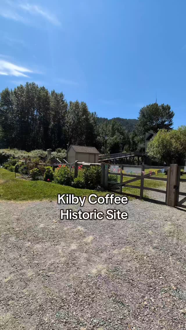 We spent a morning in Harrison Mills this weekend and it was totally worth it. If you go paddleboarding here, don't miss the opportunity to visit @kilbyhistoricsite and travel back in time, get some food at the Coffee, THE BEST cheese scone in the 🌎.
We try to share places to visit here as well, so you can explore the Fraser Valley and support small businesses.
@harrisonagassizchamber
@thefraservalley
#aroundchilliwack
#suprentals
#sasquatchapproved
#fraservalleybc