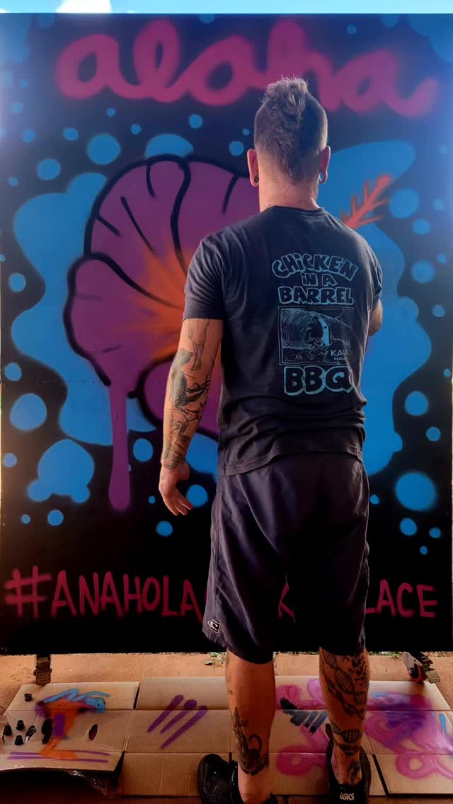 Come check out our new graffiti art created by the incredibly talented @sealegs_kauai today from 5 PM to 9 PM during our Last Saturday Night Market!
Enjoy live music by Dani & Eric, followed by the fantastic sounds of Roots Robinhood and Da Slick Frikaz.
Wear your favorite costumes and join us for an evening filled with fun, creativity, and good times. We can’t wait to see you here! 🎉
#sealegs #kauaiart #kauaigraffiti #graffiti #LASTSATURDAY #ANAHOLAMARKETPLACE