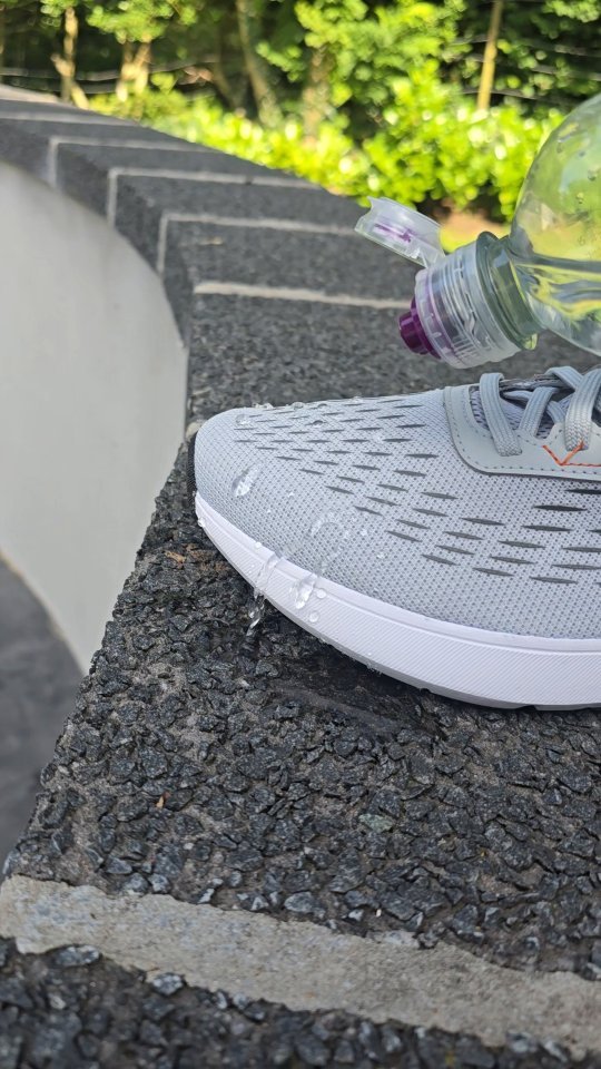 We can and will put protection on everything...even my new work shoes
#workwear #protection #beading #kalenji #trainers