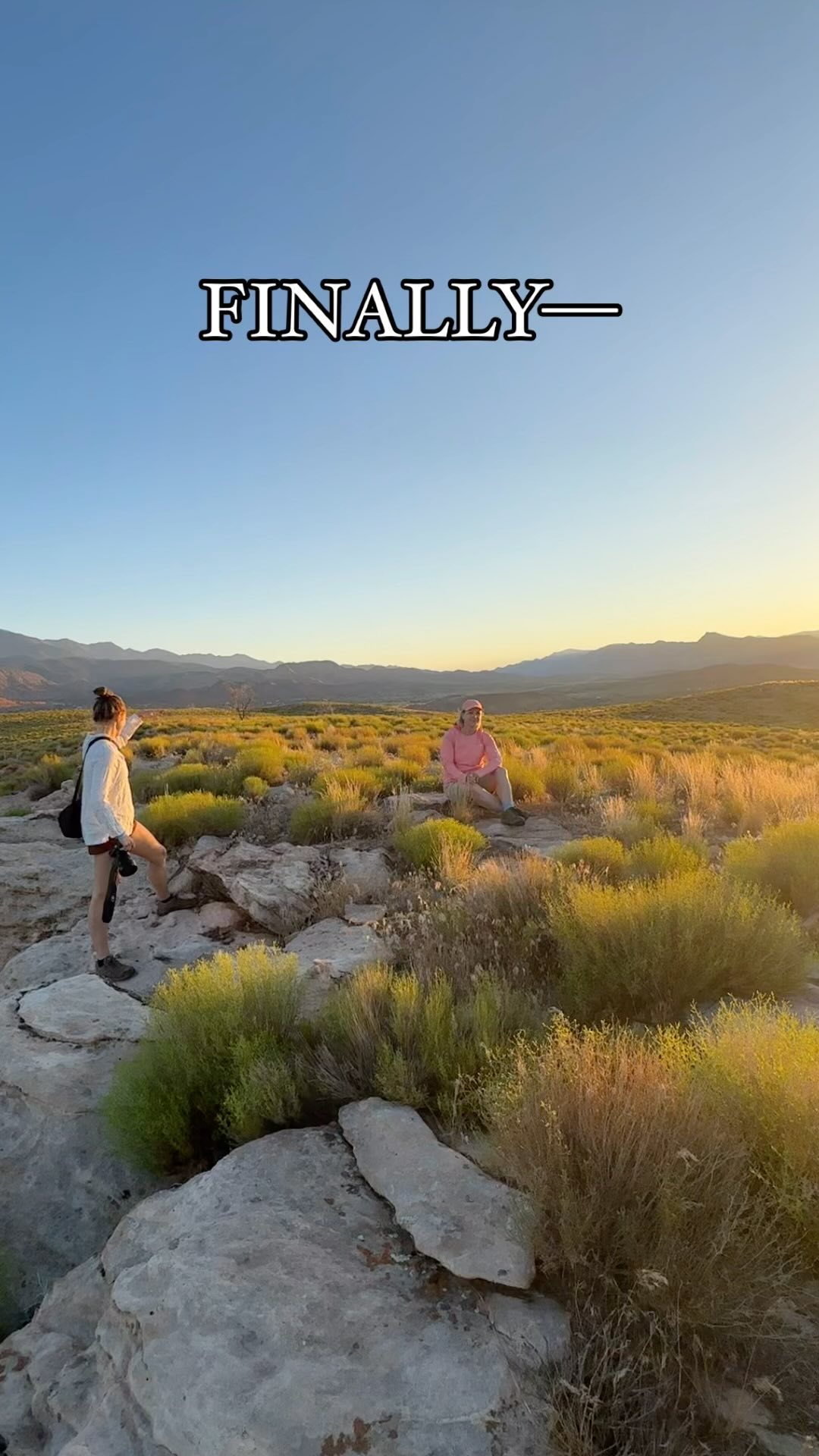 I don’t expect anyone to know how to pose before their session— that’s what I’m here for😌
#portlandphotographer #posingtips #pnwphotographer #oregoncouplesphotographer #oregoneditorialphotographer #oregonseniorphotographer #photoposes #howtopose #howtoposelikeamodel