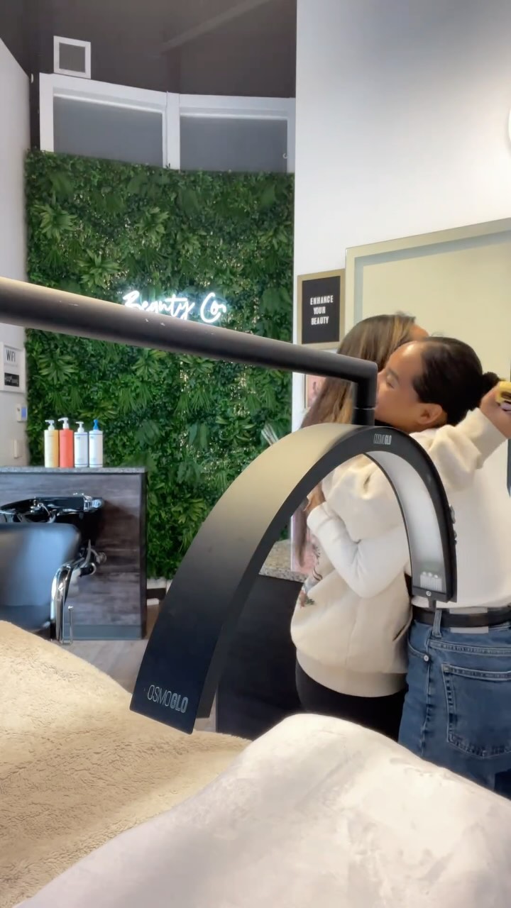 Volume lashes✨
Kitten eye .03 lashes & lash adhesives from @lashboxla
#lashextensions #volumelashes #washington #seattle #seattlelashes #seattlelashartist #seattlelashes #ballardseattle