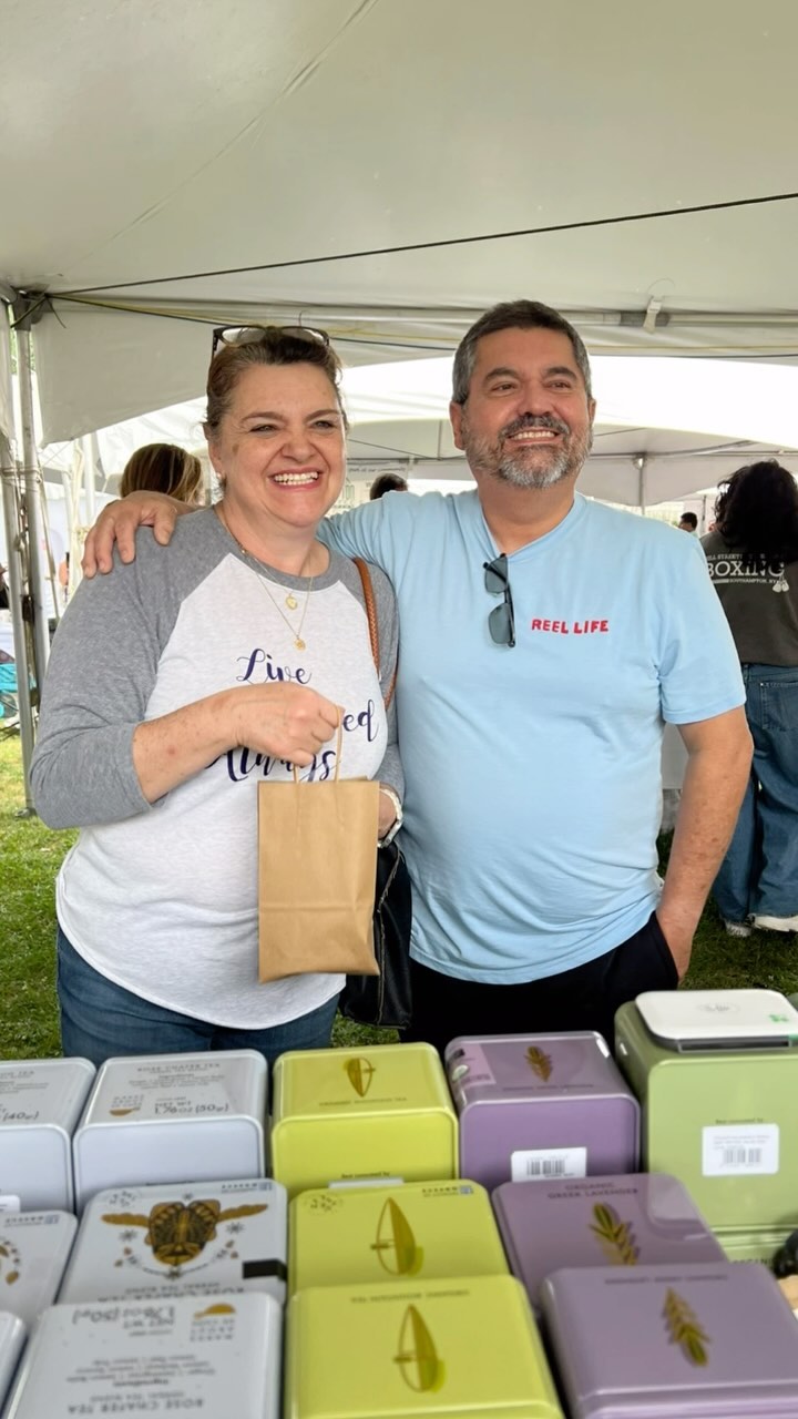 Spreading happiness at the Hamptons 🌊 last weekend at the Business Expo organized by @latinosqueinspiranny at the @southamptonartscenter
#hamptons #herbaltea #southampton #latinasqueinspiran #organic