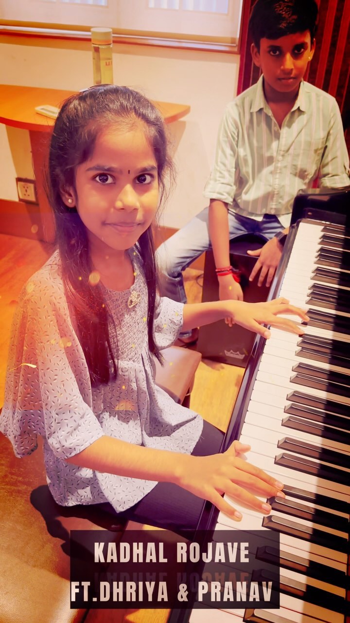 Watch my talented students Dhriya & Pranav Jamming “ Kadhal Rojave “ song from “ Roja “ in our KM Music Conservatory College
#kadharojave #roja #tamilpianolessons #arrahman #kmmc