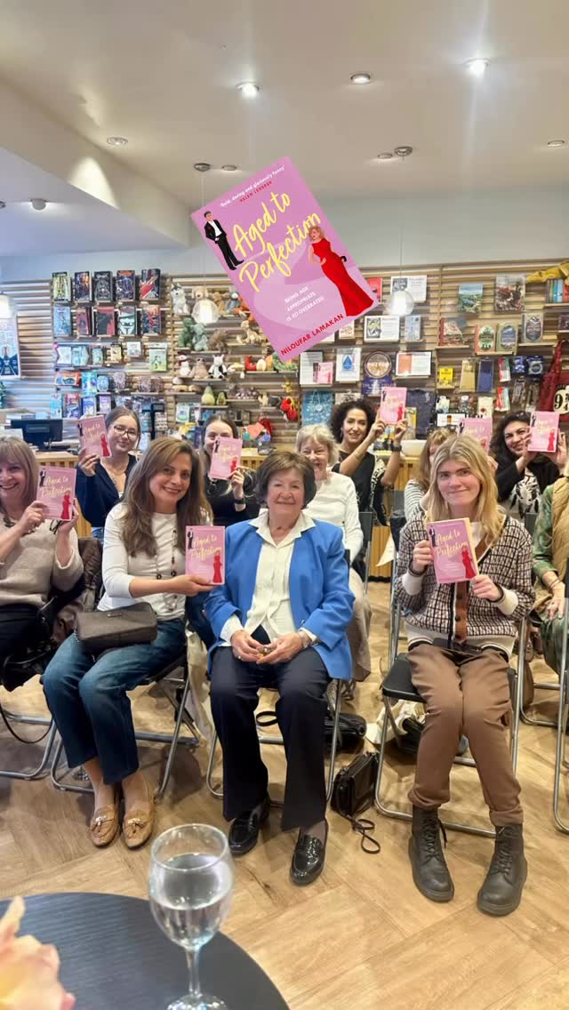😁 Thank you to everyone who came along last night! 📚You made it such a fun evening! 🎉 Big thanks to Ian and Rose for hosting 🙏🏻
#agedtoperfectionnovel #niloufarlamakan #romcom #livingthelife #writing #reading #weybridge #waterstones #books #romanticcomedy #booklovers #booksigning #books #romanticcomedy #authorevent #fabulousover50 #boomer #babyboomer #proaging #womenover60 #agepositive #midlifewomen #older #olderwomen #midlifewomen #boomers #authorevent #brooklandsradio #weybridge #surreylife #surrey