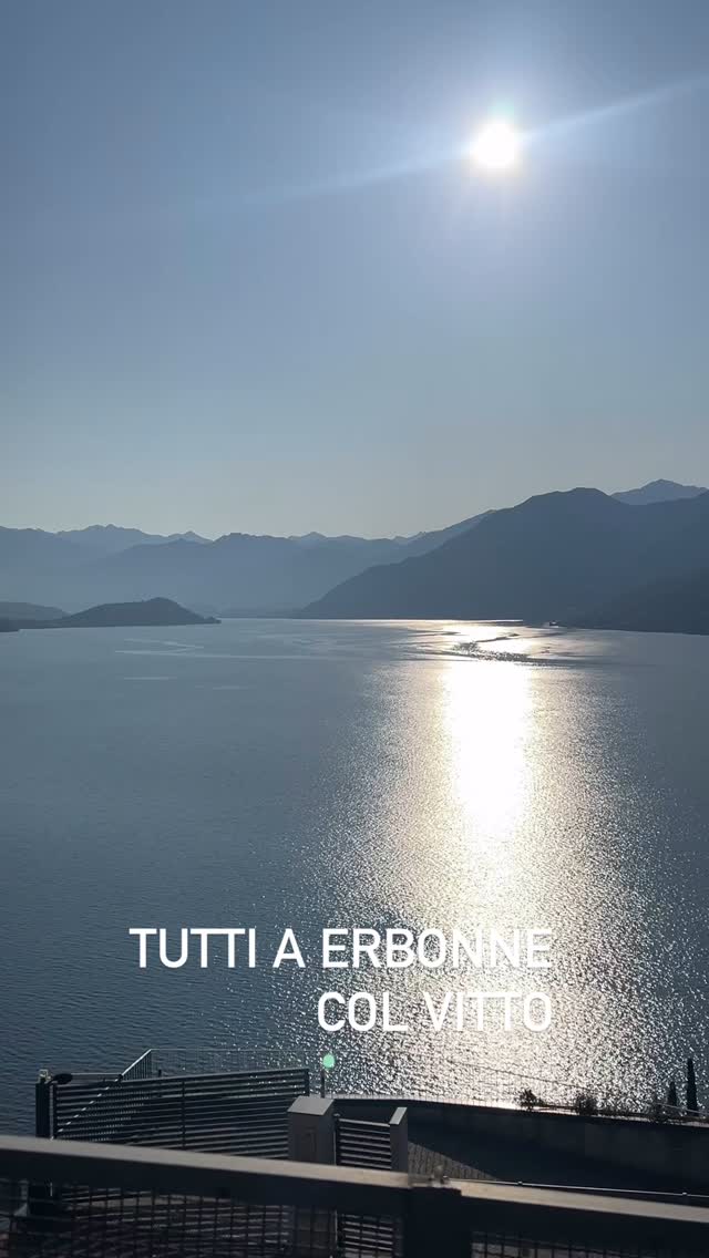 #lakecomo #lakecomomotorbike #cycling