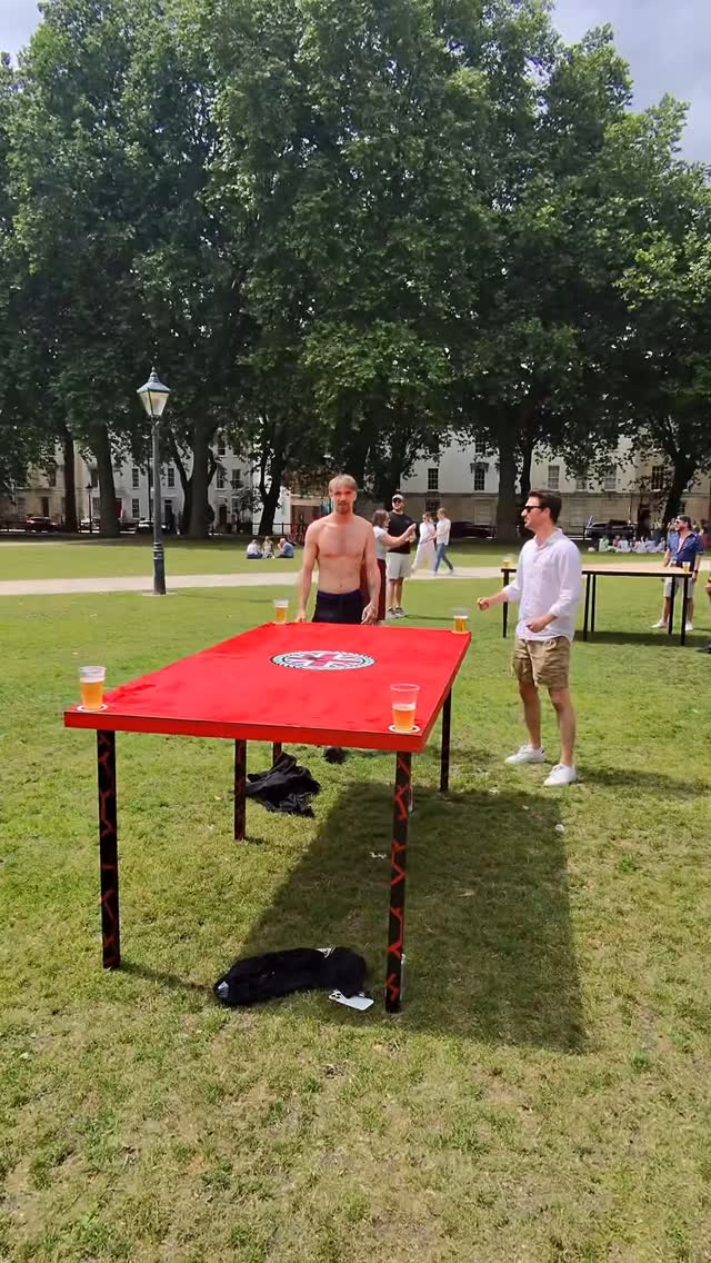 Field goal defence from the Bristol event a few weekends back ๐
Bournemouth event this weekend, donโt miss out ๐ฎโ๐จ
#dyeislife #beerdie #dye #sports #drinking #games #university #students #socials #unisocials #drinkinggames #freshers #beerpong #beer #events #stag-do #summer #outdoorgames