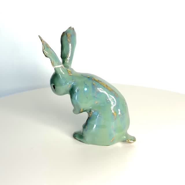 Rabbits are not a thing of the past - this little one is a test of a glaze created in the Clayroom Glaze Class. Still some fine tuning needed, the glaze is very runny, and there is some pinholing/blistering, but the result is an amazing mirror finish with beautiful color, so it’ll be worth the effort to get it right. Also, there is a small silver kintsugi repair on an ear that had a bit of an accident. I now have the supplies to continue to develop this glaze and a couple of other promising ones. Mad Glaze Scientist mode unlocked!