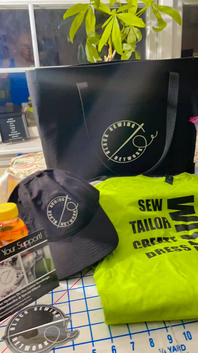 Before the weekend ends I would like to share my gratitude to the Black Sewing Network (BSN) for having such a wonderful event in NYC yesterday. Thank you @cagreinvented and her team for organizing and helping to shine a light on all of us creative sewist from near and far. I love and appreciate all of the items that came in my BSN tote bag. Thank to @sewmoteitbe for crafting this beautiful tote bag ❤️ it-green = my fav color. Last but not least, I’m so thrilled and grateful to finally have something to represent @sewroritywear - reusable shopping 🛍️ bag that I use to carry my fabric that was purchased from @moodfabrics fabric store. #blacksewingnetwork #dandyinthecity #nycfashiondistrict #thankfulgratefulblessed🙏 #eventtoremember #meaningfulmemories