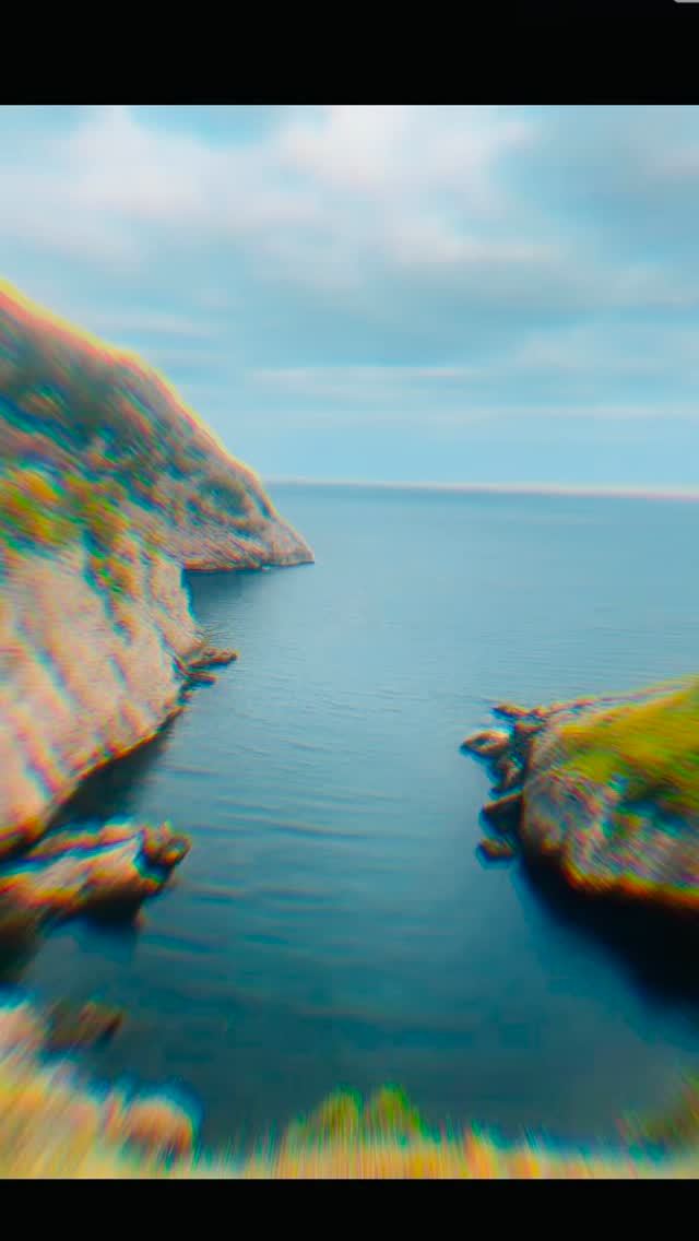 Hiked up Signal Hill in St. John’s today and the views did not disappoint. From the rugged cliffs to the endless Atlantic, every step was a reminder of Newfoundland’s raw beauty.
At the top sits Cabot Tower, built in 1897 to commemorate Queen Victoria’s Diamond Jubilee and John Cabot’s discovery of Newfoundland. Fun fact: This is also where the first transatlantic wireless signal was received by Marconi in 1901.
#ExploreCanada #travelgram #beautyhunter #instagood #travelnewfoundland #travelgram #explore