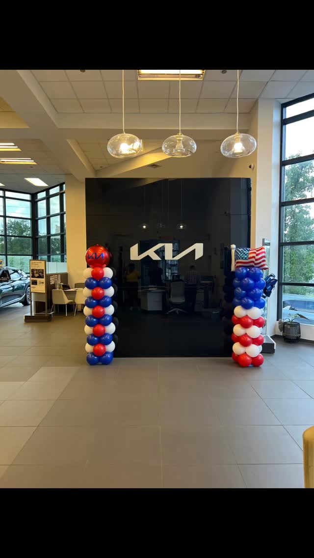 KIA'S showroom is looking 🔥 after this balloon installation! Logo- branded columns = attention + traffic.
We recently installed two balloon columns with brand activation for a local KIA dealership to help increase visibility and foot traffic
These customized balloon columns featured the Kia logo, summer colors, and a bold layout that's ideal for :
Weekend sales events
Seasonal campaigns
Promotions
If you're a dealership looking to stand out, let's talk balloon branding
Now accepting bookings for upcoming activations!
#brand activation #kia #event branding
#customballoons
#carsalesmarketing