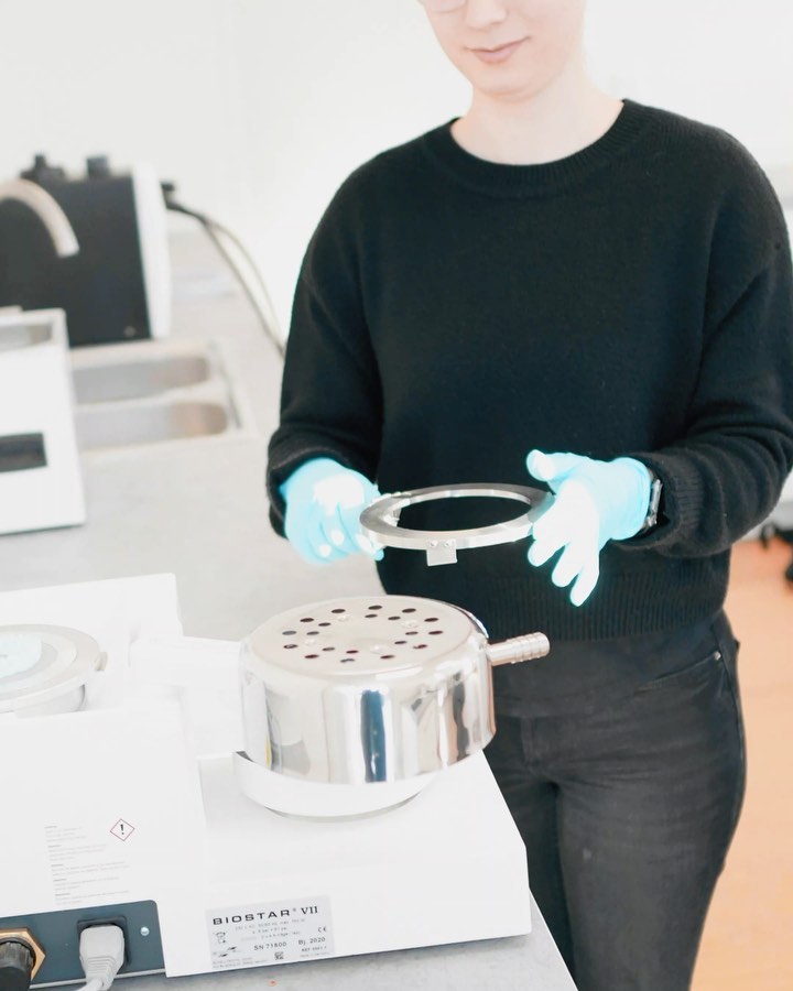 Wie wird eigentlich eine durchsichtige Schiene/ein Aligner hergestellt? Ein kleiner Ausflug in unsere Technikabteilung…🤩🤙🏼
#kieferorthopädie #hildesheim #invisalign