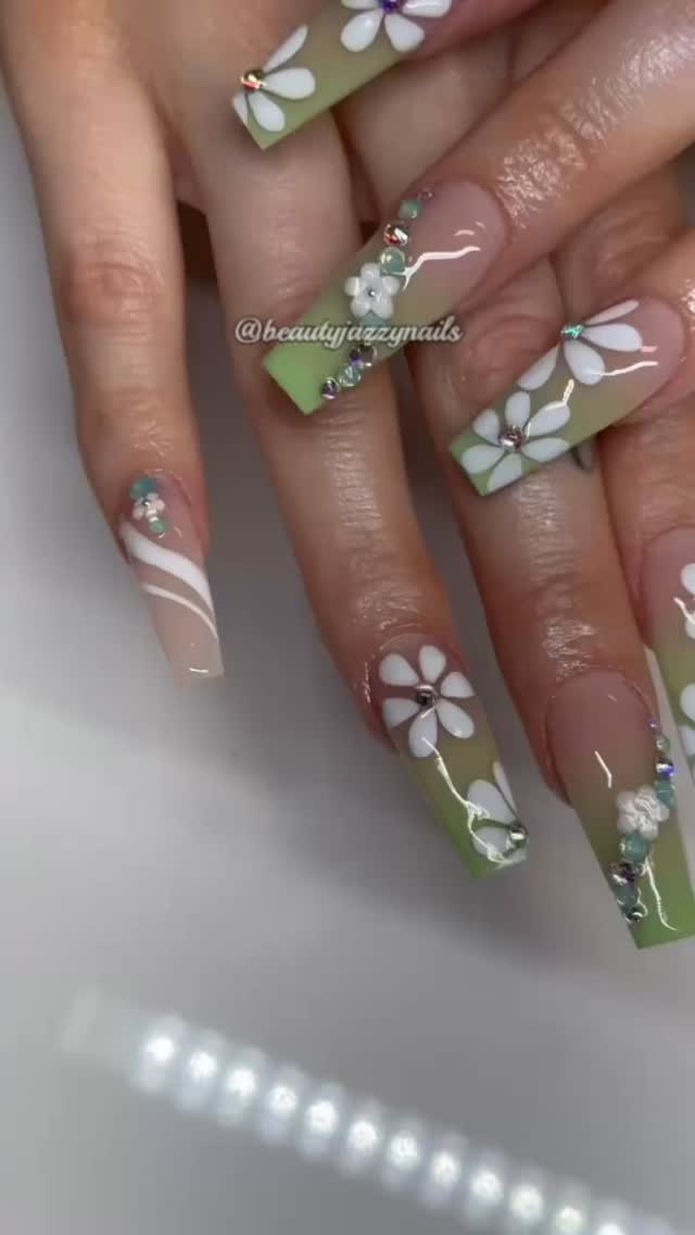 💅🏽✨ Glam Has a New Zip Code ✨💅🏽
From the heart of Los Angeles to the charm of Fairfax, Virginia — I’m Jazzmin Baez, your new go-to for custom, beautiful nails that demand attention 💖💎
Whether you crave bold, statement sets or soft, luxe glam, I create nail art that’s anything but ordinary. Every detail is designed to reflect your power, beauty, and energy.
📍Fairfax, VA — October 2025
💋 Custom. Luxury. Unapologetic.
Get ready to get #beautyjazzynails
📲 Booking opens soon — stay tuned, DMV queens 👑
https://calendly.com/beautyjazzynails/60min
Website: https://www.beautyjazzynails.com/