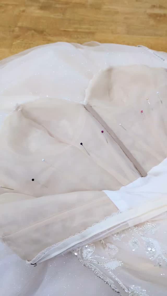 Let’s talk sheer bodices 💬
Many sheer corset-style bodices are manufactured with minimal boning — beautiful to look at, but not always built to stay in place during your big day.
That’s why we often reinforce them with extra boning channels for added structure and security. It’s one of those subtle bridal tailoring secrets that makes a huge difference to your comfort and confidence.
Fit matters. Support matters. You deserve both.
#LoveMeTwice #BridalAlterations #SheerBodiceSupport #WeddingDressTips #BridalTailoring #SustainableBridalwear #MelbourneBrides #CustomFit