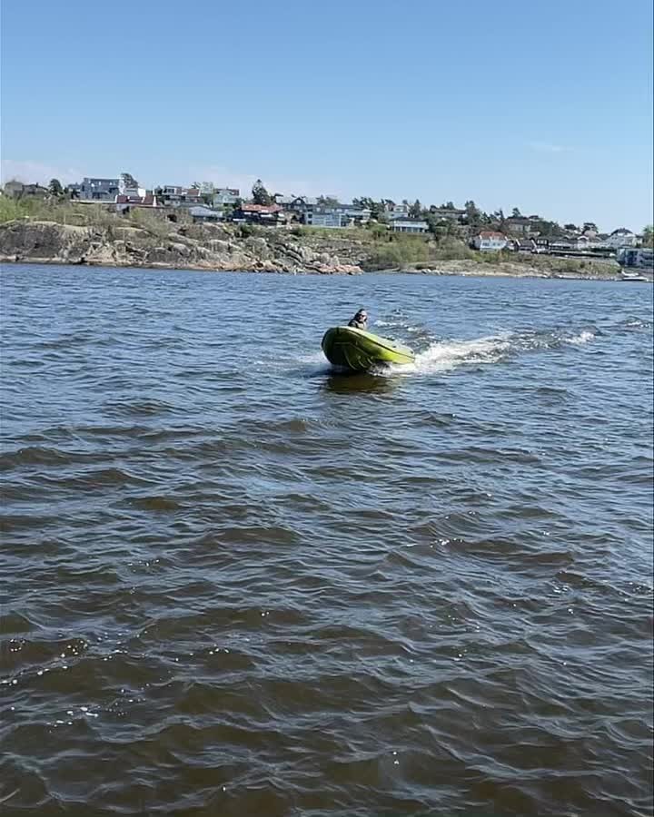 Tester i strålende sol 😎 Impulse 10 og River Boat