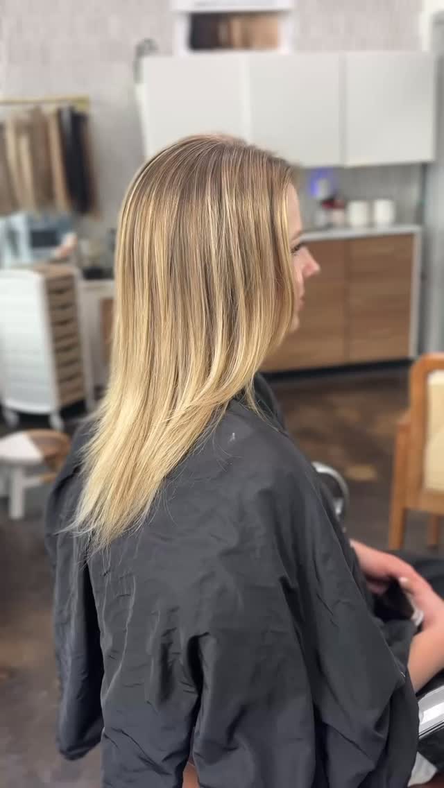 The best feeling is getting your extensions back in after your color and move up. 😍
Typical appointments are a little color and volume or length applications.
I just love when people say “oh I love it when they are back in secure”.
The extensions grow with your natural hair away from your scalp and when you come in 6-8 weeks later they get re-adjusted close again.