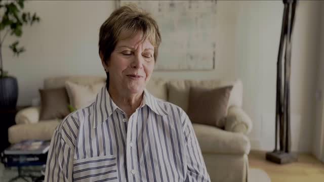 So much LOVE for all the Mothers and Grandmothers in the world.
Imagine if men had to give birth…
Filmed on iPhone 14 Pro, Cinematic Mode, natural light, inbuilt mic.
#storiesinyourhands #familystory #capturememories #legacy #parents #grandparents #familystory #storytelling #legacy #stories #pregnancy #child #childbirth #family #giftideas #iphone #iphonephotography