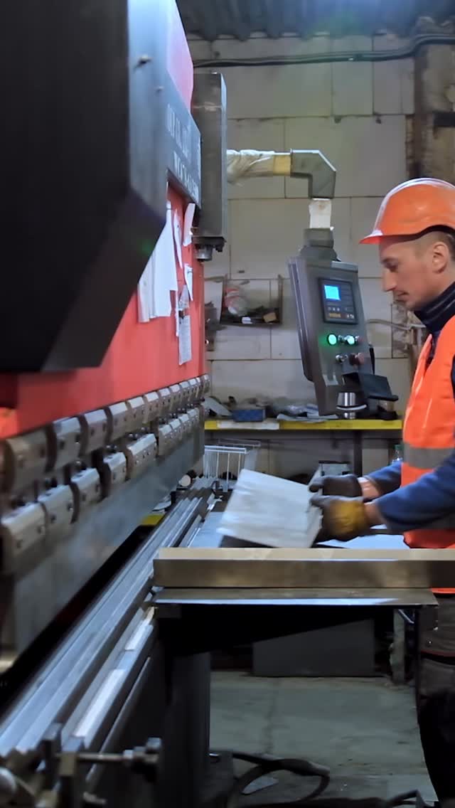 From design to execution, our metal bending services deliver exceptional results. #DesignToExecution #MetalCraft #BendingTech #MetalAlloyFabrication #MAF #Bending