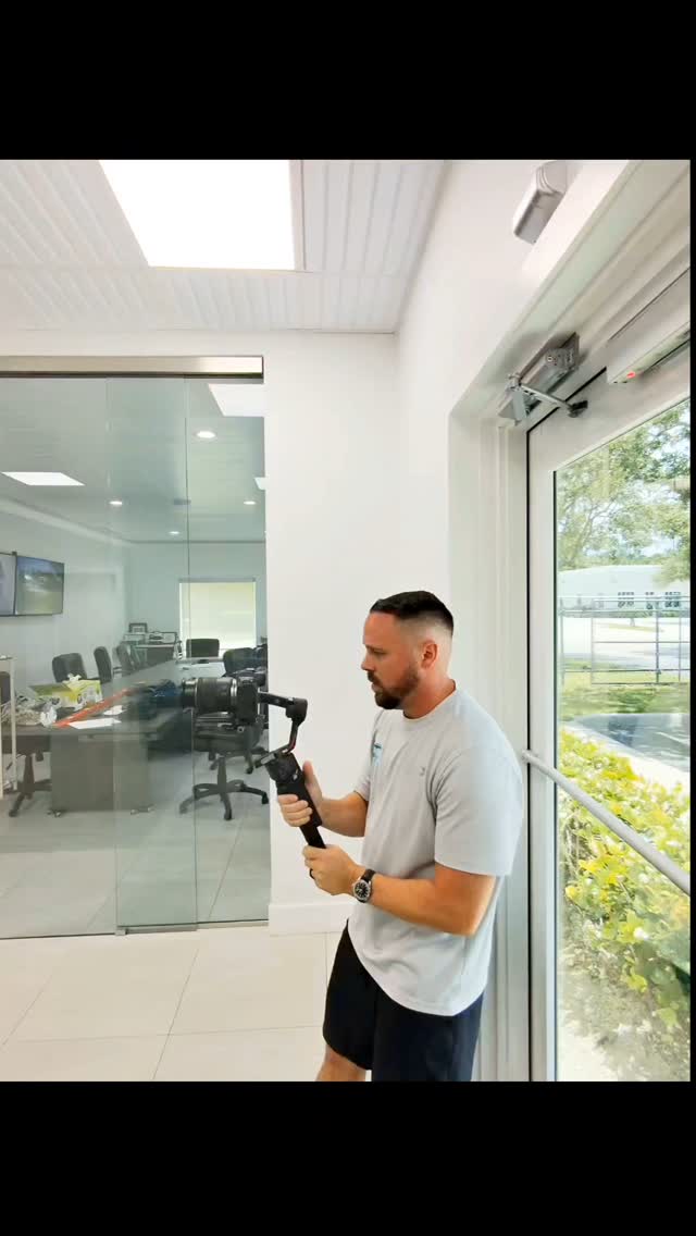 ✨ Behind the scenes with @comfortcaddies We had such a fun time capturing content for their marketing. Supporting and showcasing local businesses is one of our favorite parts of what we do. 💼📸
#turnkeyphotography #naplesfl #bonitaspringsfl #swflbusiness #swflphotographer #contentcreators #realestatephotography #naplesphotographer #marketingphotography #smallbusinesslove #bonitaspringsbusiness #swflmarketing #dronephotography #naplesflorida #supportlocal