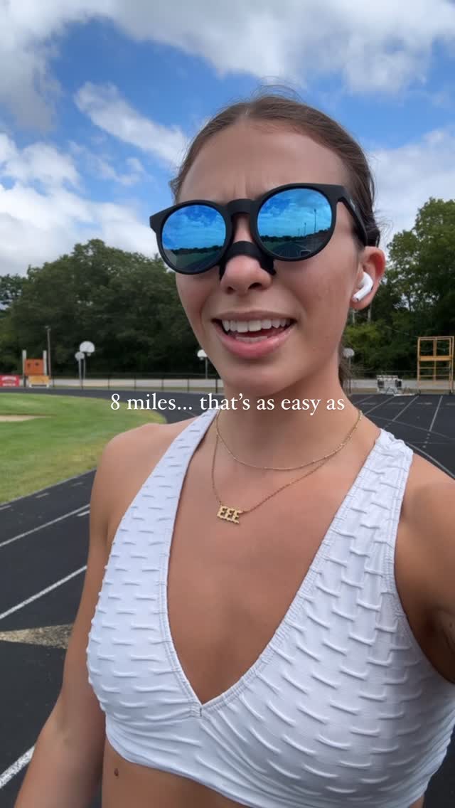 8 miles… NOT easy 😅
My longest run before today was 5.6 miles so this was a fun challenge. HYROX training has me forgetting I’ve got a half marathon coming up so these longer runs are a must!
Started with 4 miles outside but the heat was brutal so I finished the last 4 on the treadmill & it surprisingly felt great.
Even on days you don’t want to, show up for yourself 🤍