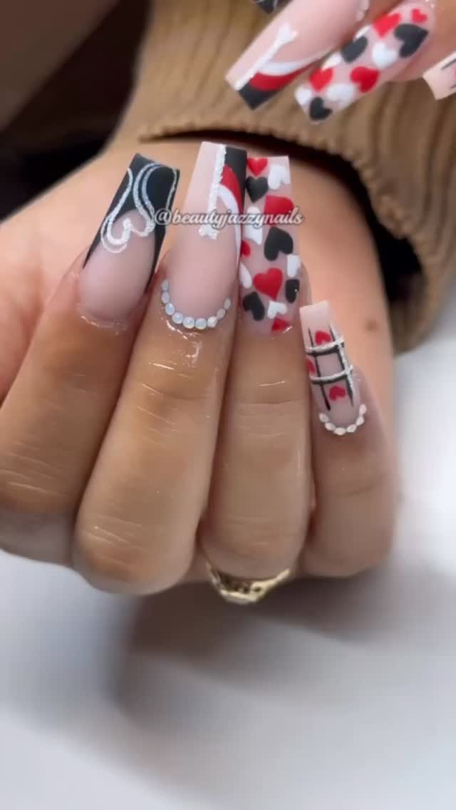 ✨ LUXURY IS A LIFESTYLE — AND IT STARTS AT YOUR FINGERTIPS. ✨
DC/VA/MD ladies, get ready for nails that command attention and whisper pure sophistication. I’m Jazzmin Baez, your new custom nail artist, bringing LA luxury and bold elegance to DC/VA/MD area coming soon.
💅 What I offer:
💎 Custom designs crafted just for you
🥂 A VIP, pampering experience
🔥 Flawless nails that turn heads
Because you’re not just booking a nail appointment — you’re booking confidence, beauty, and a little bit of seduction at your fingertips. #beautyjazzynails