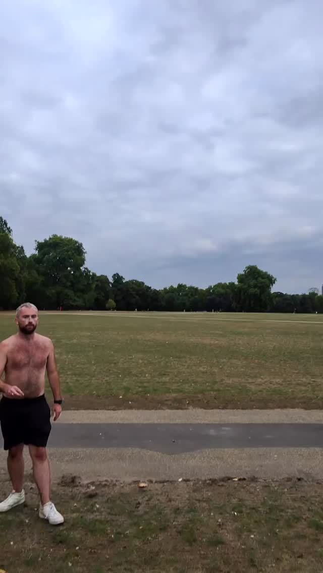 Insane final event in London over the weekend! ๐ฅ
Cheeky double Fifa from the semi-finals, more footage and new ranking cards coming soon!! ๐ฏ
Shout-out to everyone who pulled up and weโll catch you all in a few months!! ๐ซถ๐ผ๐
#dyeislife #beerdie #dye #sports #drinking #games #university #students #socials #unisocials #drinkinggames #freshers #beerpong #beer #events #stag-do #summer #outdoorgames