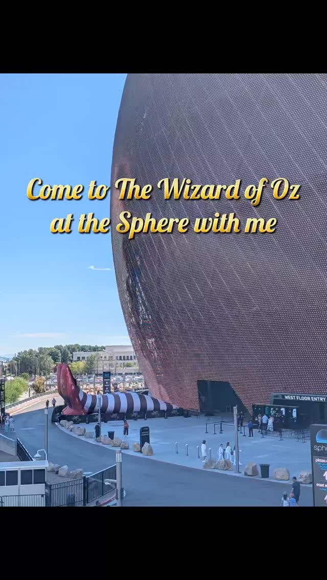 Somewhere over the rainbow… 🌈✨
Seeing The Wizard of Oz inside the Sphere in Las Vegas was pure magic. Not a cheap ticket, but absolutely worth the splurge. The visuals were immersive, the nostalgia hit hard, and this Kansas girl felt right at home. 💛👠
⭐️ Such a fun experience and one I’ll never forget. Would you go see a movie here?
📍 The Sphere, Las Vegas
#LasVegas #SphereLasVegas #WizardOfOz #VegasVibes #VegasTrip #LasVegasStrip #VegasBucketList #ImmersiveExperience #VegasLife #TravelTok