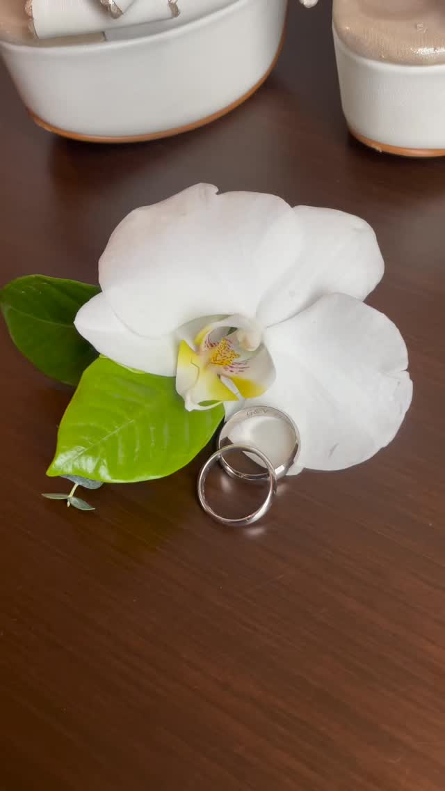 Amo como este rubro me hace volver a conectar con personitas tan maravillosas, conozco a Valeria desde que era chiquita, en alguna oportunidad le dicte clases de baile jeje y hoy aquí estábamos, acompañándola en este día tan importante junto a Gustavo 🥹🫶🏻 gracias por confiar en mí ✨
#weddingplanner #wedding #boda #peru