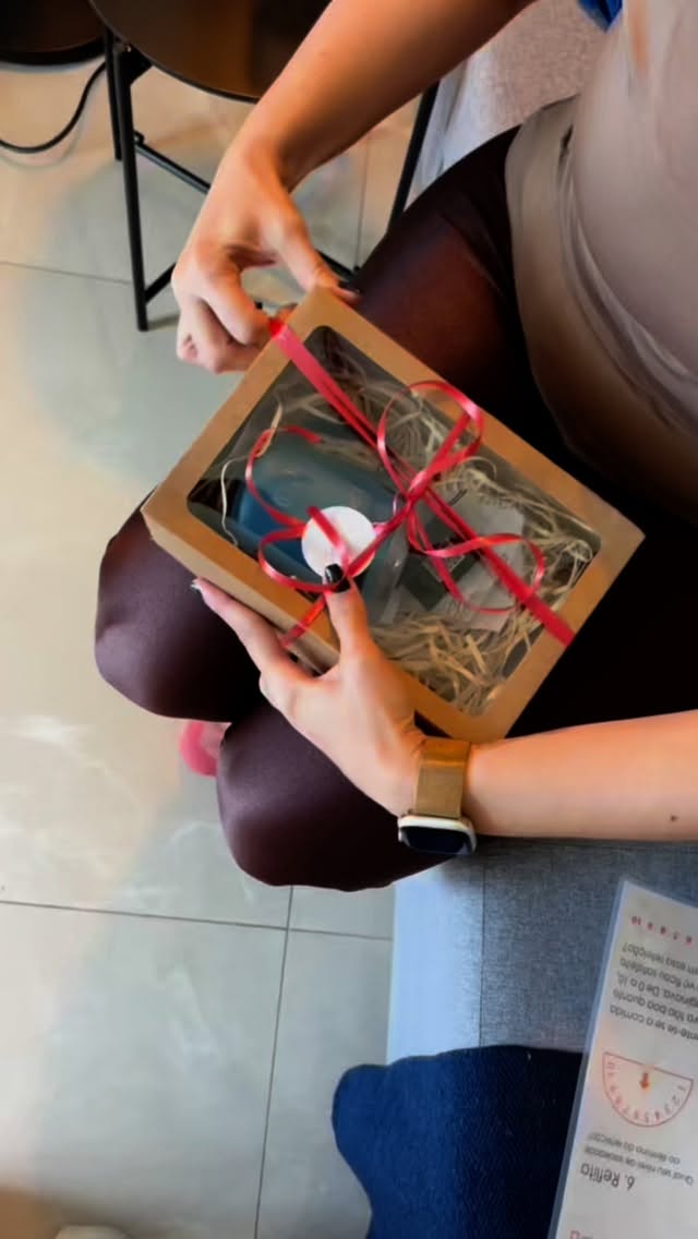 Finalizando a semana com nossa vencedora, que ganhou uma caneca fokus térmica da @paccoby personalizada com o nome! ❤️
O presente aqui é exclusivo, assim como você!
Venha fazer parte da comunidade PleniMind 🌿