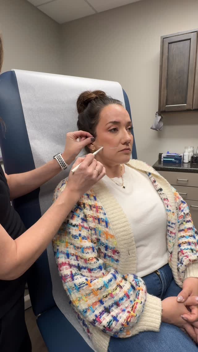 The secret to a natural, youthful look 💉
Subtle, effective, and confidence-boosting — Botox & fillers can smooth lines and restore volume. Your friends won’t know your secret… but you’ll know the difference. Schedule your consultation today!