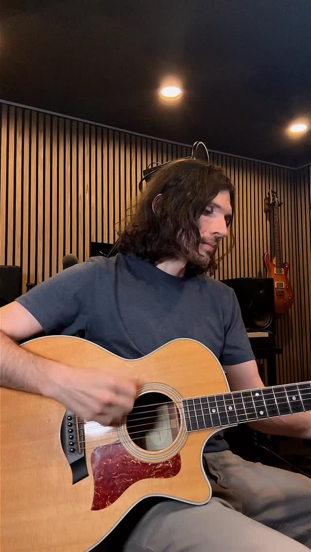 Acoustic clip of the first verse from my song “Like Everything Else.” Check out the full band version! It’s on my new album Fragmented Night.
#acousticguitar #acoustic #music