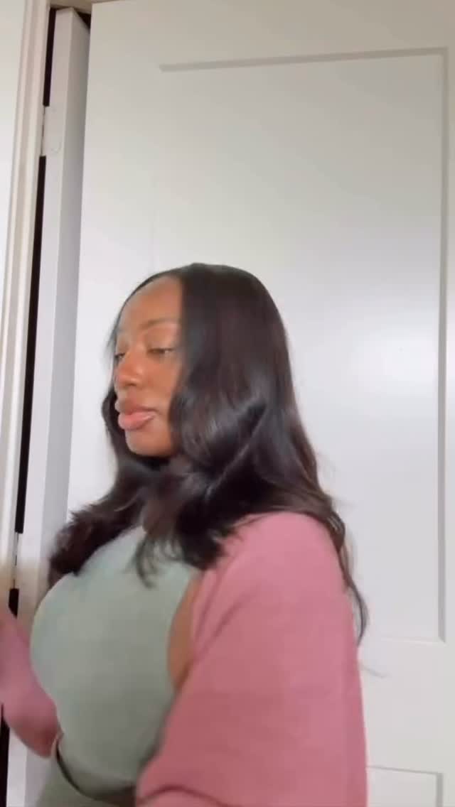 Soft Hair Life✨
Using @iamjazzyhaircollection
Raw Cambodian natural wavy
-Shop this texture and more online or in-store at our San Antonio Retail Boutique!
📍126 w Rector #100
San Antonio tx 78216
(Alongside North Star mall)
Boutique: 210-634-9464
Text line : 210-488-0511
-
-
-
-
-
-
-
-
#sanantoniohair #sanantoniobundles #austinhairstylist #houstonhairstylist #sanantoniohairstylist #sanantoniowigs #sanantonioweaves #sanantoniosewins #sanantoniohairboutique #sanantonioblackhairboutique #pittsburghhairstylist #californiahairstylist #sanantonioextensions