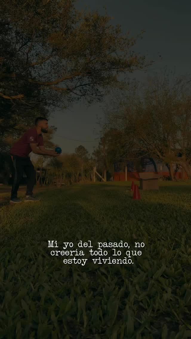 Novos horizontes possíveis na vida em recuperação. Existe uma nova vida para reconstruir. Vínculos para restaurar com afeto e exigência na forma de amar.
Deixe no comentários quais os ganhos da nova vida em recuperação e vamos criar uma corrente do bem👇🏻🧡
#sobriedade #aa #explorar #dependenciaquímica #soporhoje