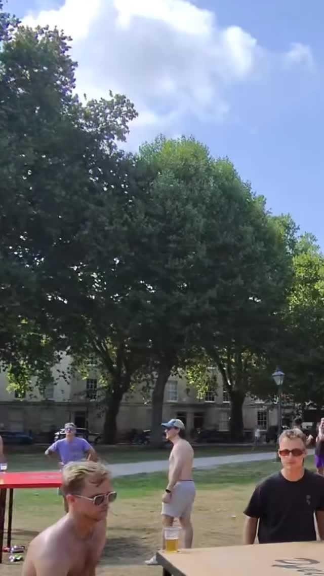 Background Sink ๐ฅ๐ฅ
Accompanied by a wholesome interaction and terrible footage ๐ฅน๐คฃ
#dyeislife #beerdie #dye #sports #drinking #games #university #students #socials #unisocials #drinkinggames #freshers #beerpong #beer #events #stag-do #summer #outdoorgames