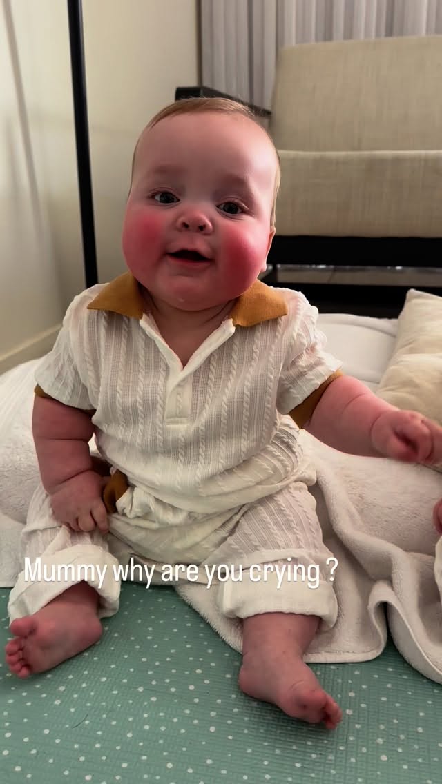 How fast does time go ? 🥹 @bottlestobriefcase follow a busy funny unplugged mum ! #twinmum #twinmom #mumlife #lifeunfiltered #girlmum #boymum