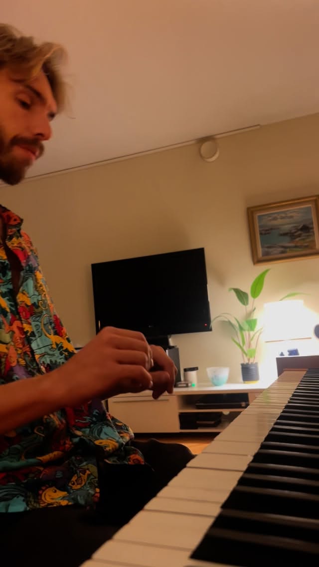 When the snacks are out but the cheese dip is there. May the guides guide the way✨🪄🛸🍾
Good night
Fly well and remember to use your wand!