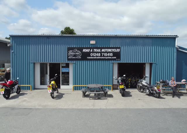 We had the pleasure of filming for @road_and_trail_motorcycles_ 🎥
Capturing their shop, garage and MOT station in action. The #video was showcased on the big screen at Autofest 2025 🏍️✨
#MotorcyclesUK #BikeLifeUK #Autofest2025 #DroneVideo #VideographyUK #OnTheBigScreen #RoadAndTrail #BritishBikers #Anglesey #gwynedd #northwales #ynysmon #wales